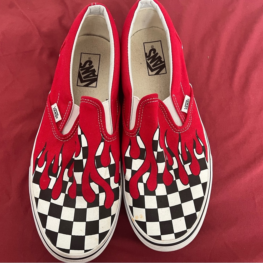 Vans. Red & Checkered Flame